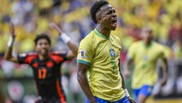 表现抢眼 表现抢眼